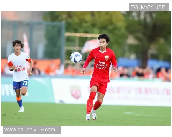 中乙联赛精彩对决内蒙古草上飞迎战吉林百嘉全力争胜 中乙联赛精彩对决内蒙古草上飞迎战吉林百嘉全力争胜